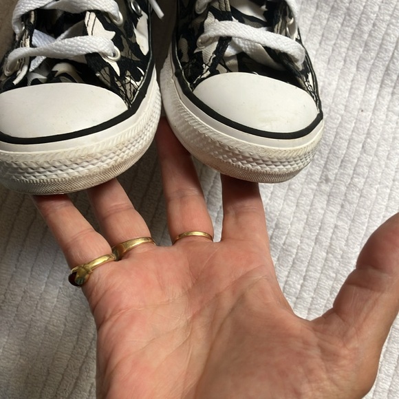 Converse AS Hi Sneaker Black White Shark Canvas kids Sharks Pattern 666888F - Picture 4 of 11